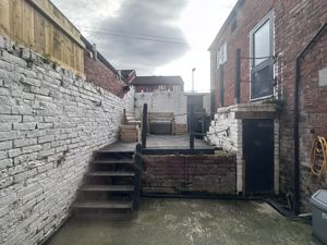 Photo 7- click for photo gallery